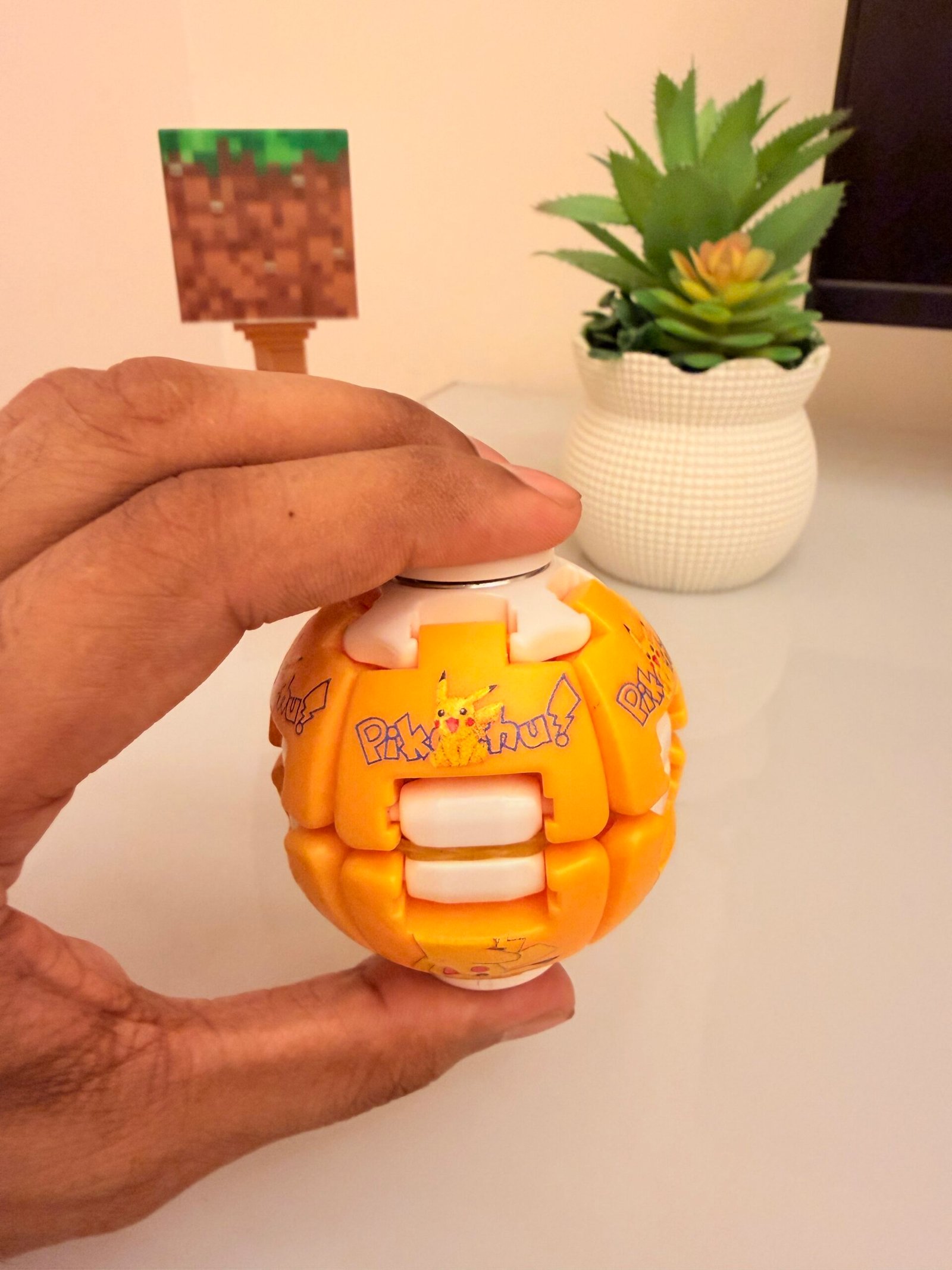3D Spinner Ball with LED Light - Image 6