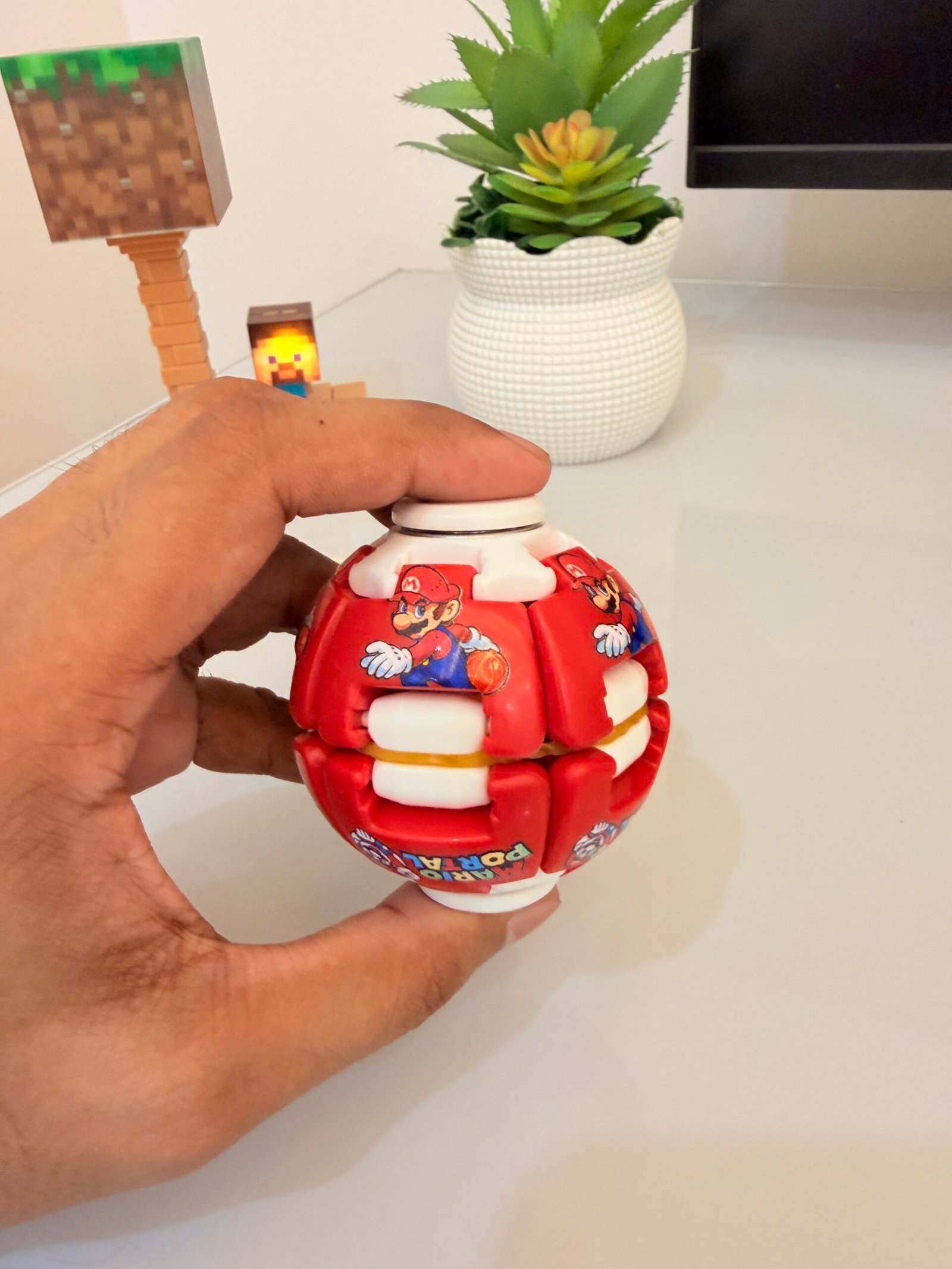 3D Spinner Ball with LED Light - Image 2