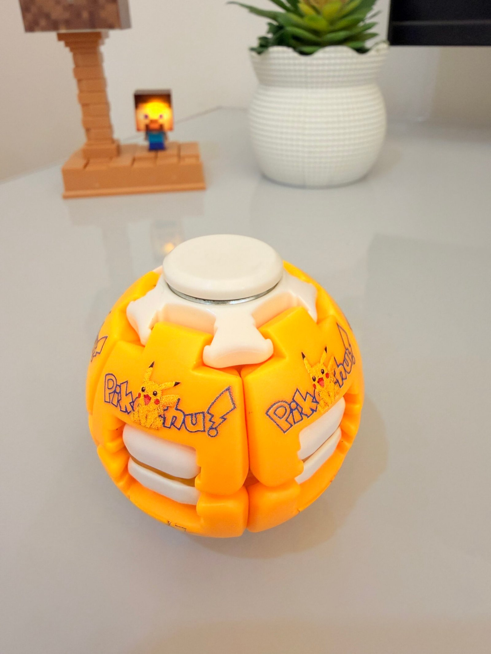 3D Spinner Ball with LED Light - Image 3